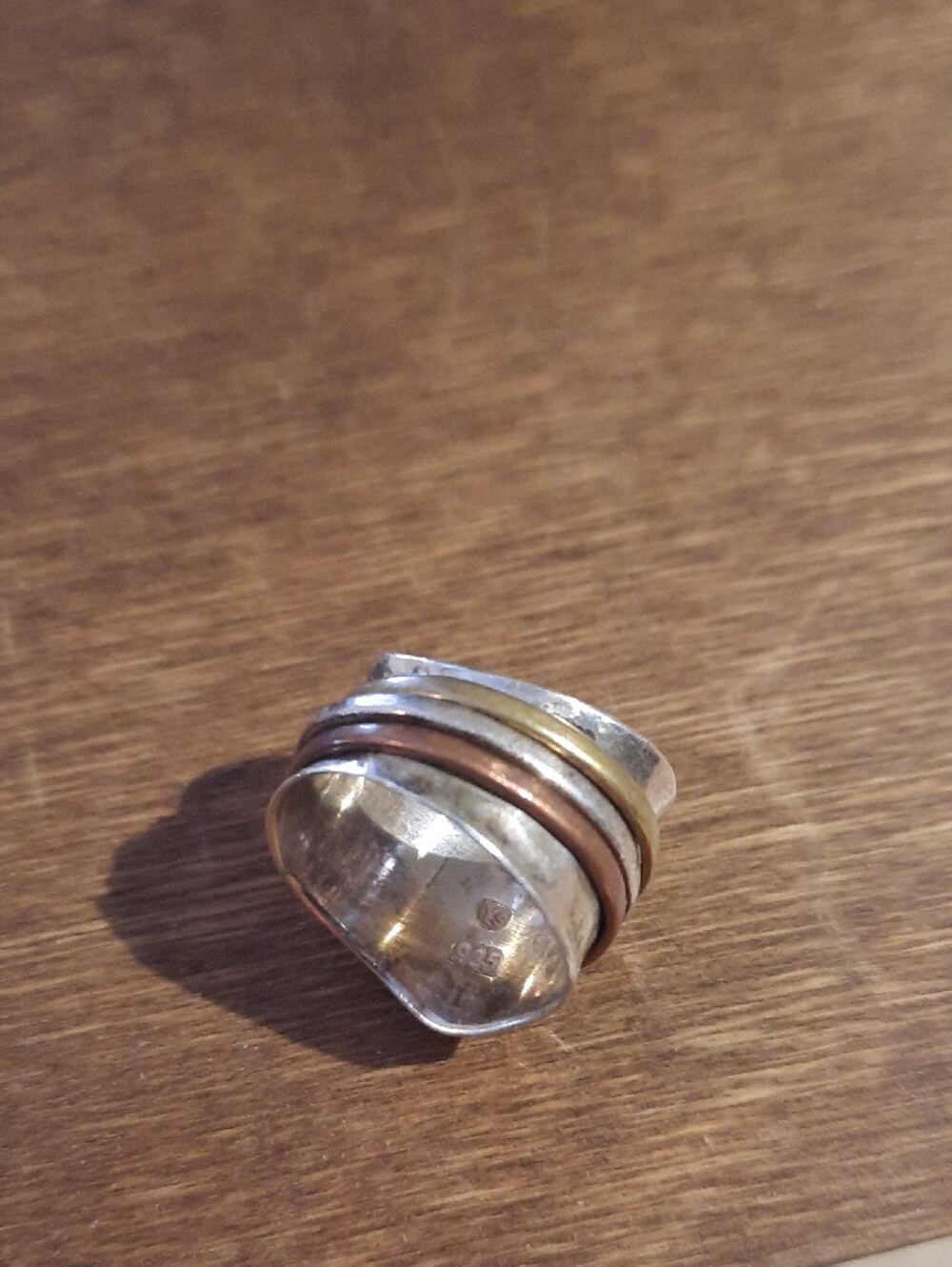 925 Tricolor Metal Spinner Ring - Picture 2 of 4